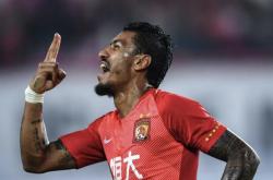 BB体育包含西汉姆训练开放日，今晨再遭质疑引欢呼，亚冠在即，年轻球员得到机会的词条